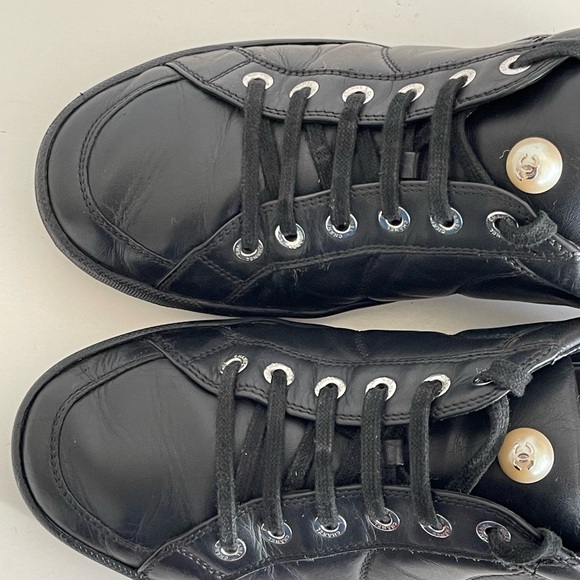 CHANEL Runway Women's Pearl Logo Black Leather Sneakers - Picture 9 of 13